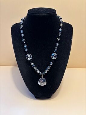 Silver Tone Crystal Glass Beaded Toggle Necklace 18”